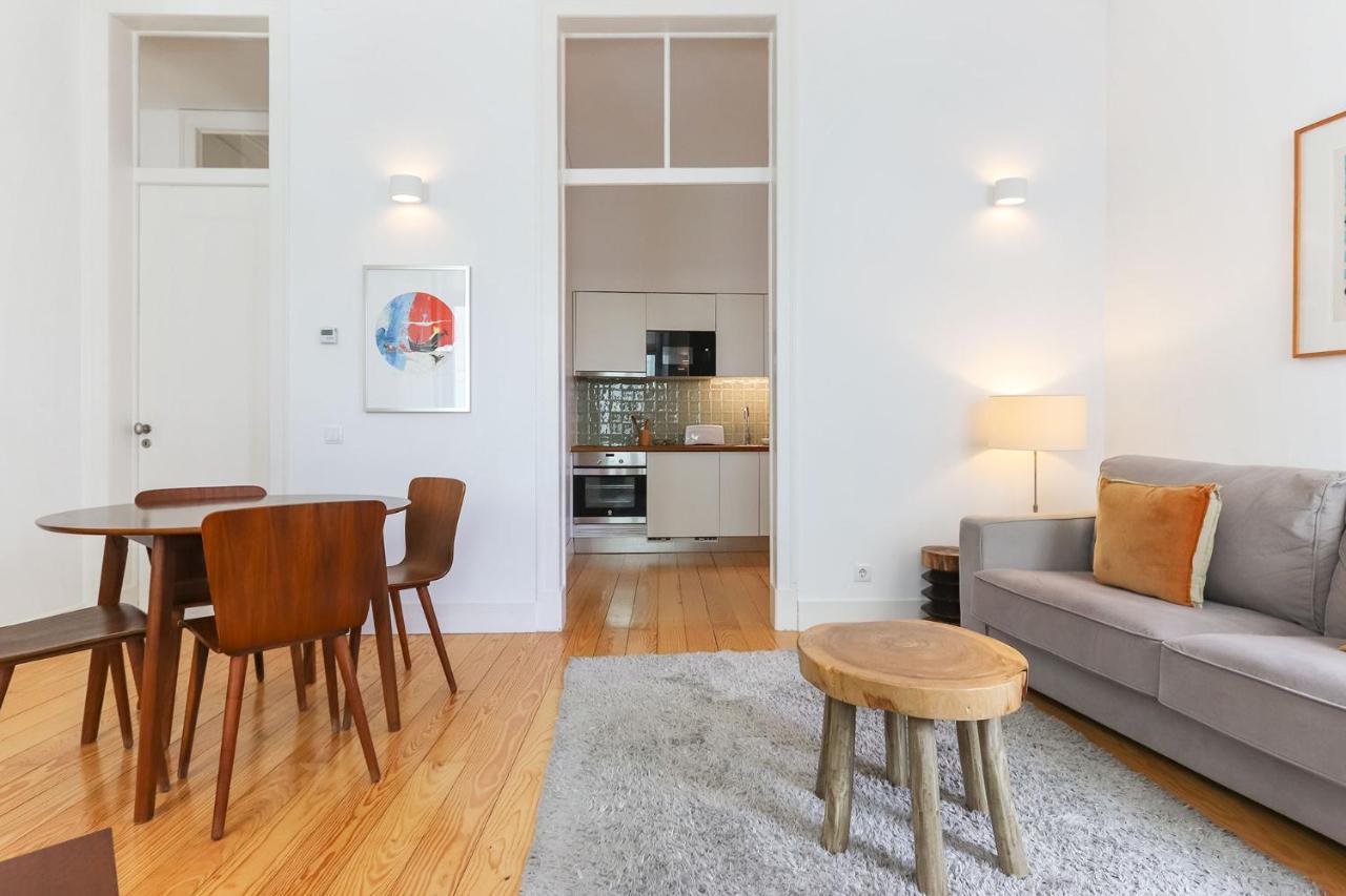 Alfama Deluxe By Homing Apartment Lisbon Bagian luar foto