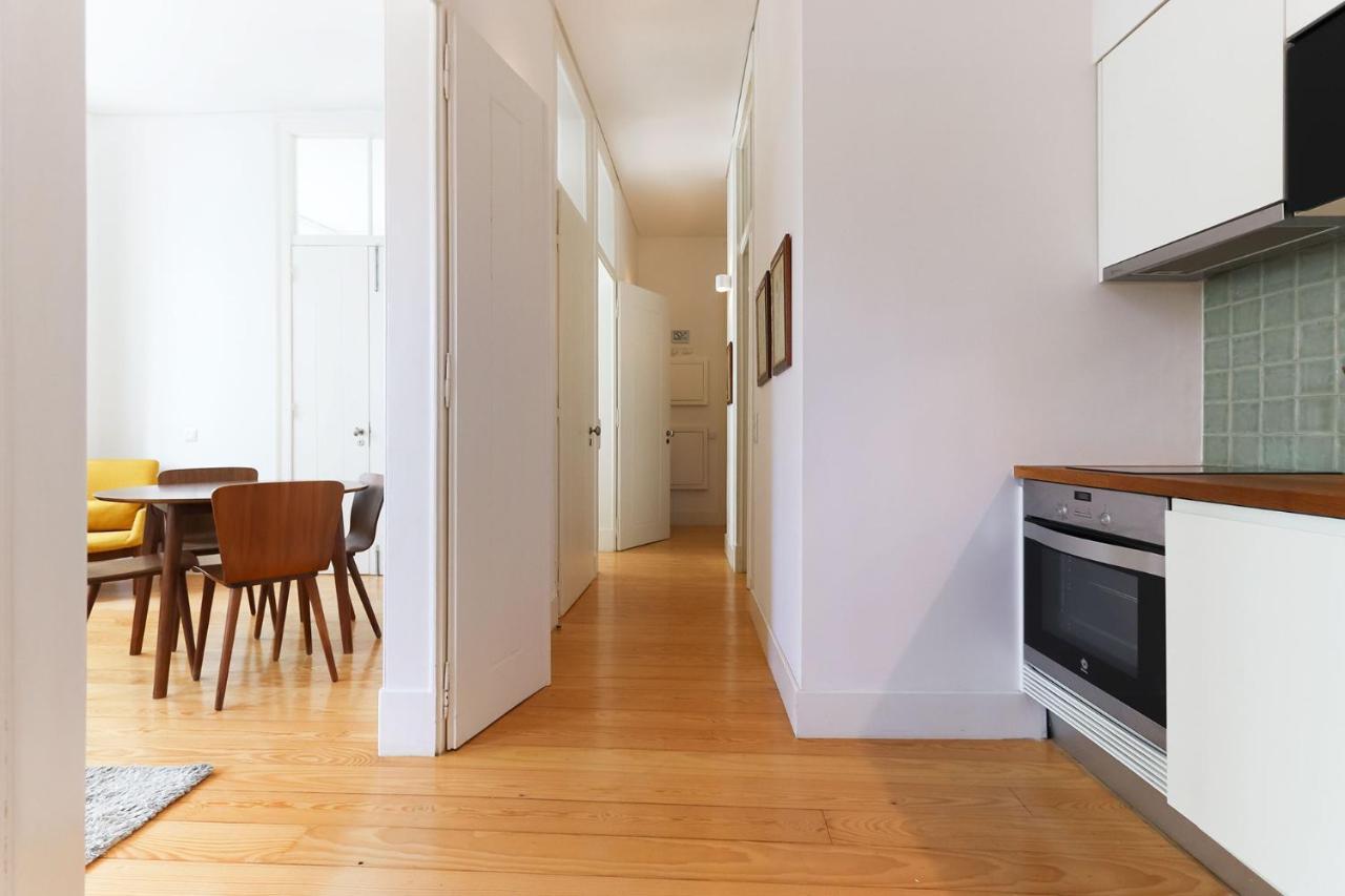 Alfama Deluxe By Homing Apartment Lisbon Bagian luar foto